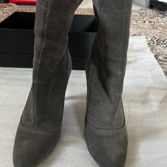 Coach Graphite Adelina Suede Shearling Lined Booties, Size 6, Pre-Owned - Picture 6 of 10